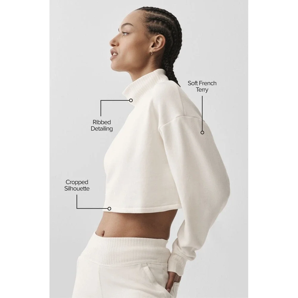 ALO Yoga cropped serenity